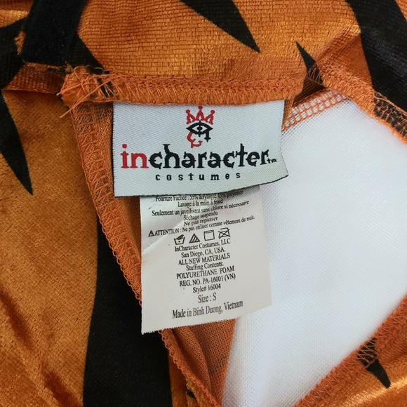 In Character Tiger Tot Halloween Costume Size Infant Jumpsuit /Hood - Picture 2 of 12